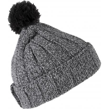 Gorro con pompón y dobladillo